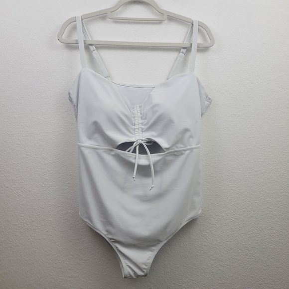 White One Piece Swimsuit With Front Keyhole - Picture 2 of 9